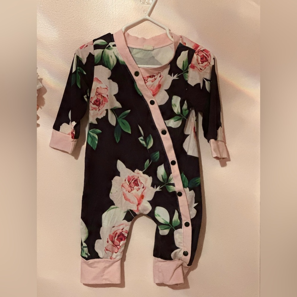 Boutique pajama.  Super soft size 60 (3-6 months).